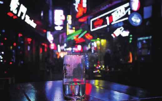夏德华 为什么酒吧大佬都喜欢从长沙起步