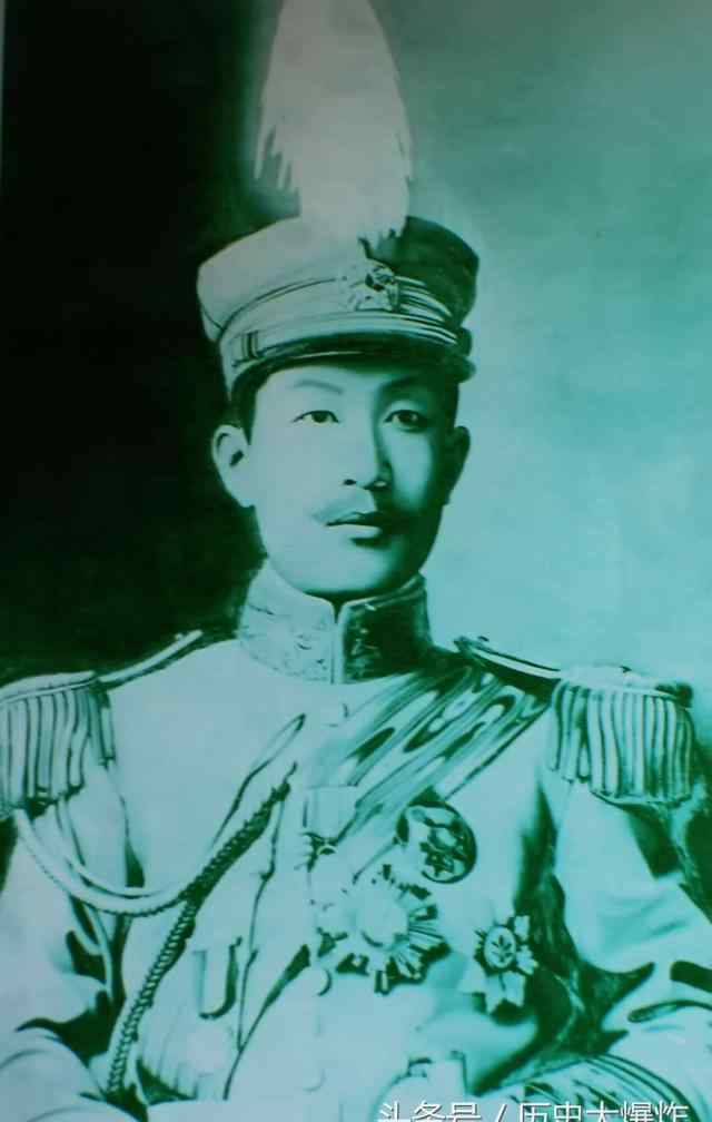 蔡锷与小凤仙主题曲 蔡锷和小凤仙的凄美爱情：七尺之躯已许国，再难许卿！