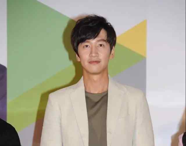 李光洙富二代 李光洙父亲的公司一年销售额369亿韩元，韩国演艺圈隐藏的富二代