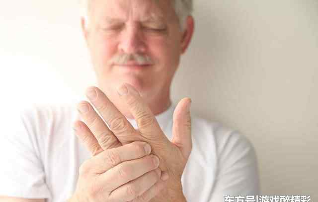 女性手发麻应警惕的病 突然出现手麻、脚麻，一定要警惕这三种疾病