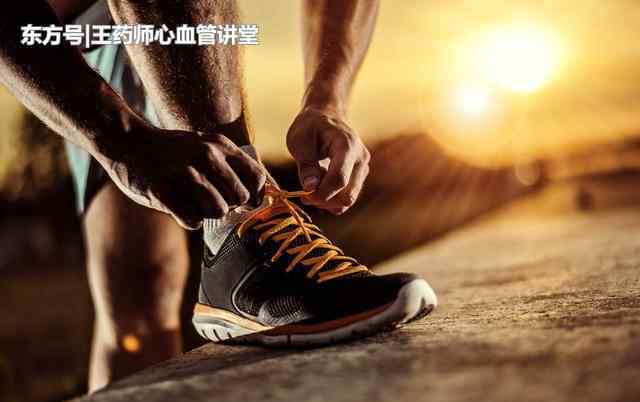 脚后跟痛是何原因 脚后跟经常疼是什么原因？可能是一种肿瘤，但多与这3种疾病有关
