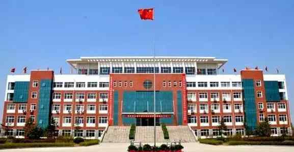 信阳市二高贴吧 河南信阳光山二高为啥这么牛？清华北大14人，一本上线1362人