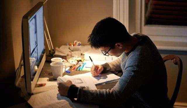 叫停网课 教育部为何紧急叫停中小学网课？实在很有道理