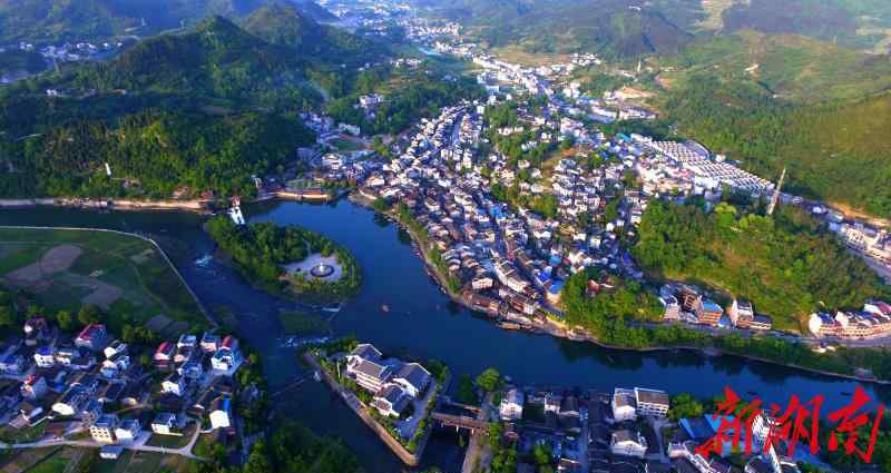 投资15万开农家乐图片 15万游客花垣过大年  十八洞村等乡村游受青睐