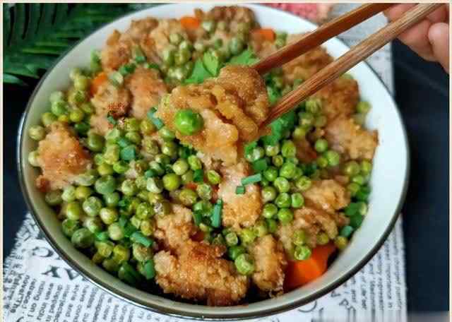 蒸米粉肉 蒸米粉肉前，肉到底是焯水还是腌制？大厨：做对了，入味不油腻