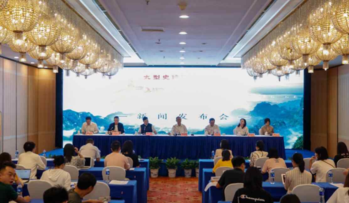 关了颂2剧情介绍 《大地颂歌》剧情曝光 “6+2”打造多媒体场景剧
