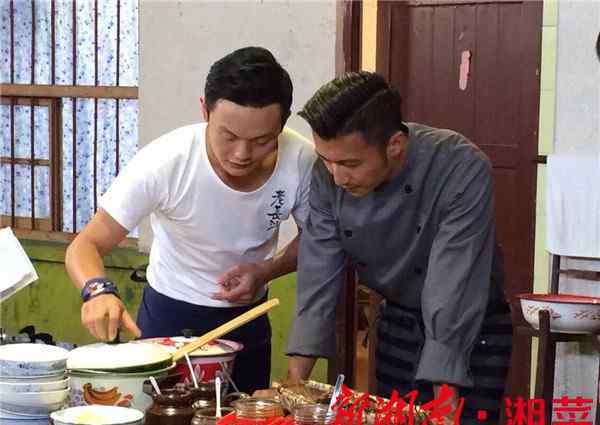 杜甫江阁 文和友杜甫江阁店谢幕：曾有一刻，我们相关