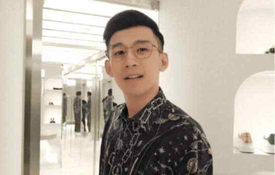 李天佑现状 当初那个红极一时的“MC天佑”，退出网红界销声匿迹现状如何？