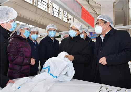石家庄公交地铁全部停运 石家庄一防疫人员倒在前线
