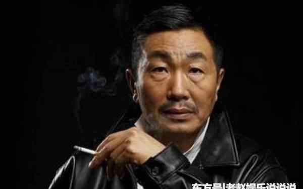 杜源的妻子是谁 63岁“倔老头”杜源，夫妻恩爱至今42年，被称最专情的老戏骨