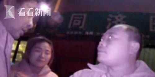 醉酒男当街打民警 疯狂至极真相让人震惊