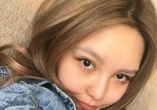 周扬青素颜照曝光 周扬青家境显赫惊人