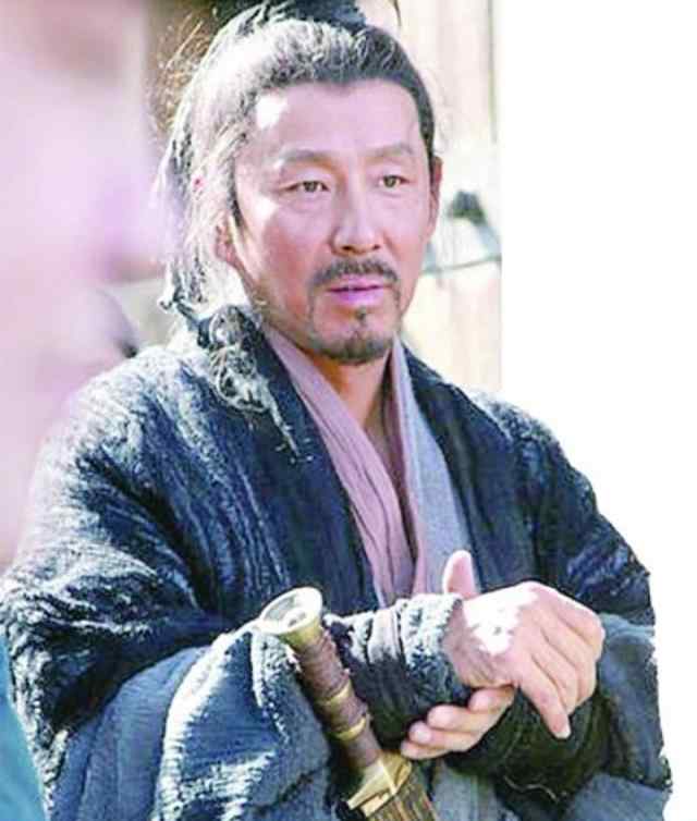 脱戏 有一种怪癖是进入剧组就不脱戏服，有一种敬业叫“站神”—陈道明