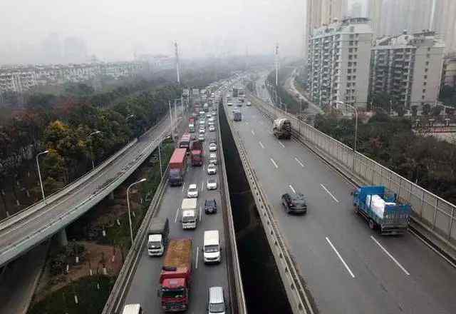 武汉雾霾天气 武汉未来三天天气：周末雨势转大 雾霾天气暂时难以改善
