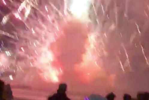 澳大利亚烟火乱喷是怎么回事 背后真相太吓人好后怕