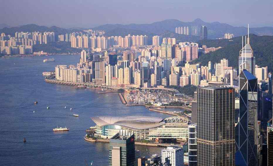 香港旅游三天够吗 2018香港清明节天气热不热？清明节去香港旅游适合穿什么？