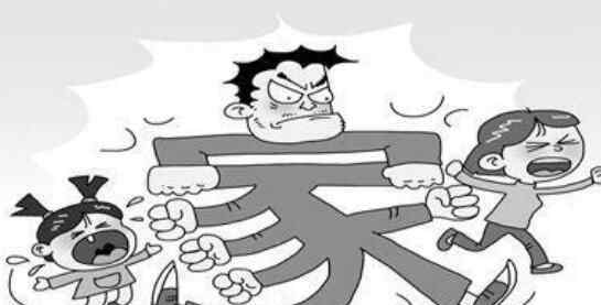 男子遭丈母娘家暴 这还是头一次听说呢