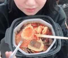 麻辣烫加牛奶 麻辣烫里放牛奶？这是什么神仙or黑暗料理