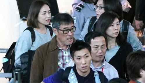 李宗盛现身机场 李宗盛林忆莲的爱情故事为什么离婚？