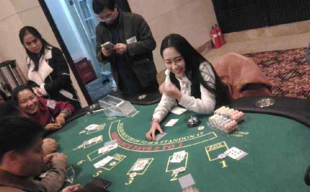 暗访地下赌场:有人一天输几十万 这到底是怎么操作的？