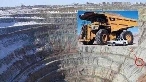 加拿大现地下巨洞 这到底是什么东西？
