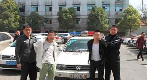 主播踩踏警车被拘 为什么这么胆大妄为？