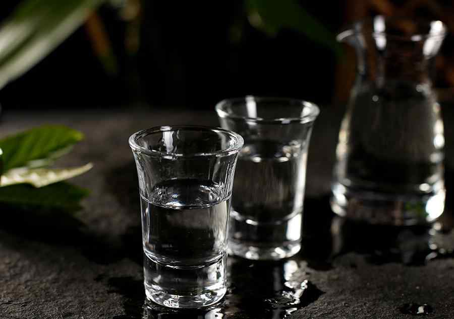 董酒是哪里生产的 八大名酒之一的董酒，与其他香型白酒在生产上有哪些区别？