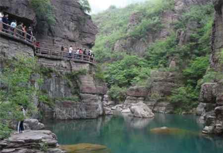 中国郭亮隧道 中国最危险的村庄 郭亮村旅游有着震惊世界的隧道