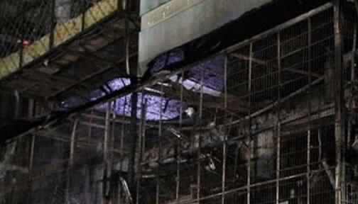 北京住户阳台失火 原因是这样实在太不安全了