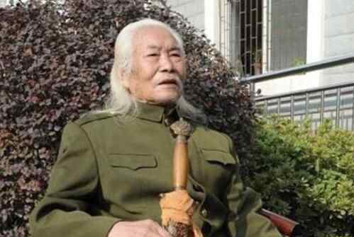 仗剑老人身份确认 仗剑老人到底是谁？