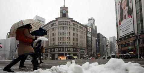 东京大雪交通混乱为什么会突然混乱？