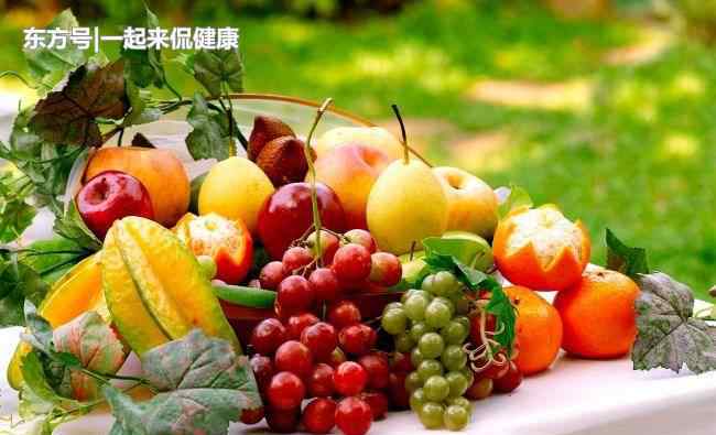 一天吃多少水果合适 患了痛风的人，每天吃多少水果，比较合适？