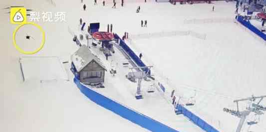 24岁小伙滑雪场飞出坠亡 对此大家怎么看？