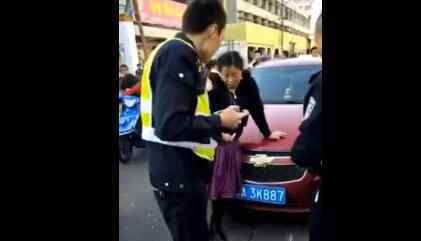 女司机醉驾拒检 可怕至极真相简直让人惊个呆