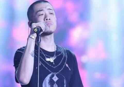 中国好声音王轩是谁 陌陌大壮王轩这么火为什么只有一转？
