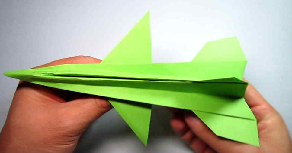 纸折战斗机 一张纸就能折出F16战斗机，简单一学就会的战斗机手工折纸教程