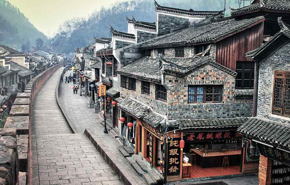 王勃的资料 唐代文学名家王勃简介及主要作品
