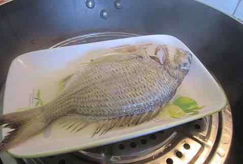 海鱼的做法大全 清蒸海鱼简单又好吃的做法 清蒸海鱼食谱简单做法
