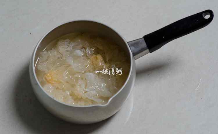 白木耳的做法 水果花茶简单又好吃的做法 水果花茶怎么做有营养