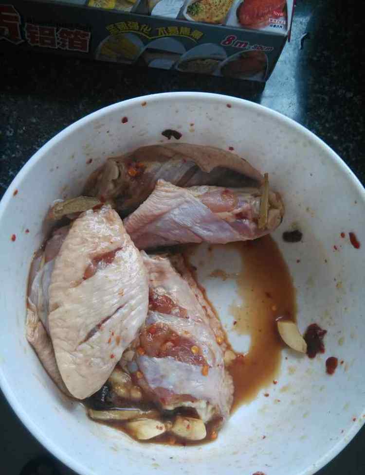 烤箱怎么烤鸡翅 烤箱烤鸡翅的详细做法 烤箱烤鸡翅配方与做法