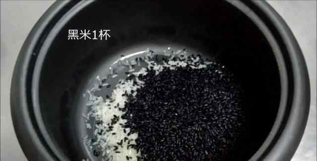 糯米饭团的做法大全 糯米饭团怎么做好吃 糯米饭团做法和材料