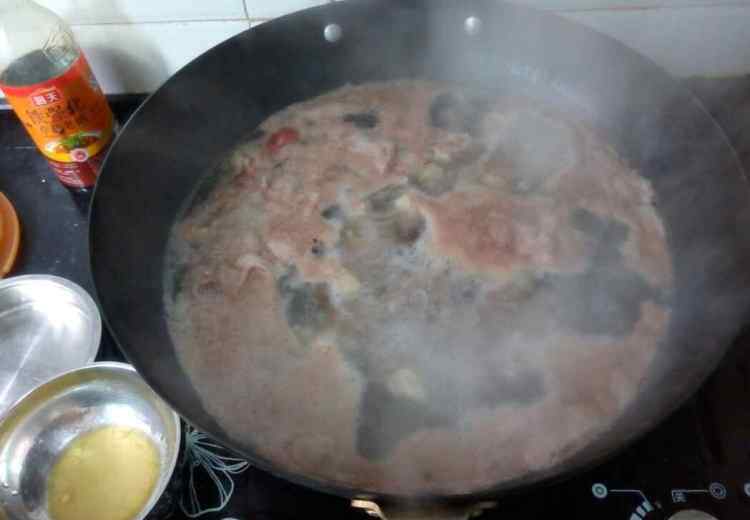 番茄烧牛肉 西红柿烧牛肉做法和配方 西红柿烧牛肉做法和材料