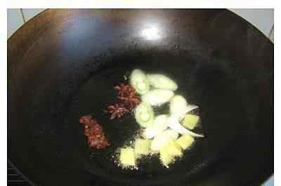 宽粉条怎么做好吃 猪肉炖粉条做法和配方 猪肉炖粉条食谱简单做法