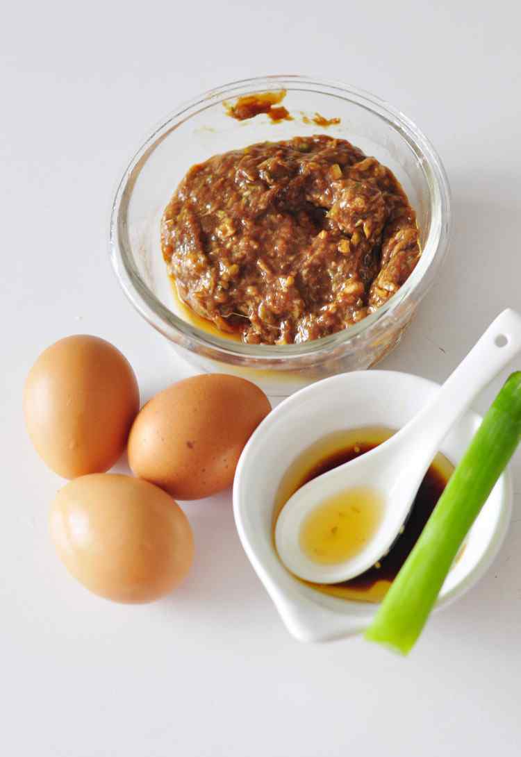 饺子馅怎么做好吃 肉饼蒸蛋的家常做法 肉饼蒸蛋做法和材料