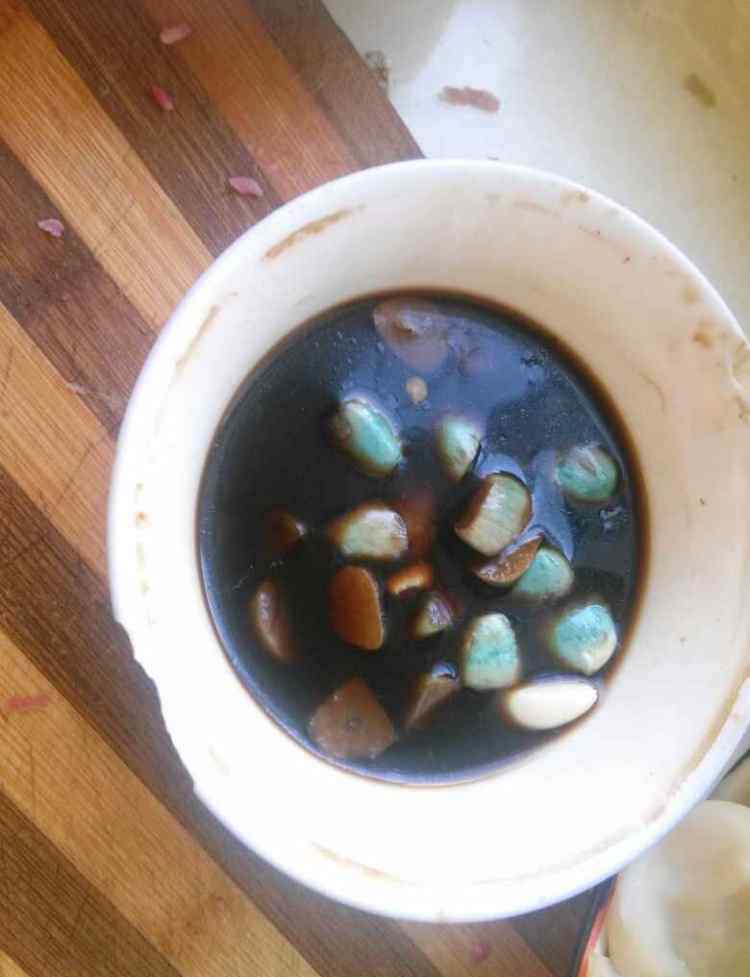 腊八蒜炒杏鲍菇的做法 腊八蒜炒杏鲍菇简单又好吃的做法 腊八蒜炒杏鲍菇做法及配料
