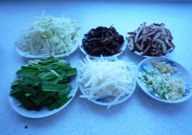 春饼炒合菜 春饼炒合菜怎么做 春饼炒合菜食谱简单做法