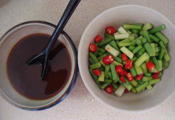 蒜苔怎么炒好吃 宫保豆腐的详细做法 宫保豆腐做法步骤图解