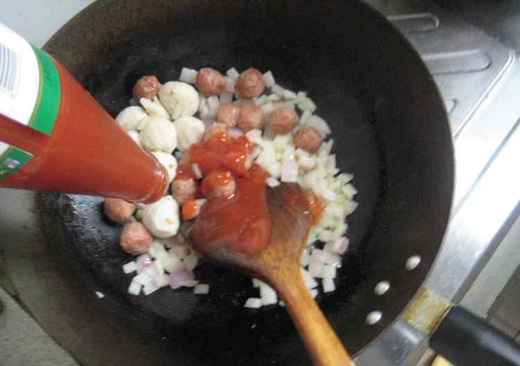 牛肉丸怎么做 茄汁丸子意面做法和配方 茄汁丸子意面怎么做有营养