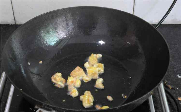 辣子鸡块的做法 辣子鸡块的做法 辣子鸡块做法及配料