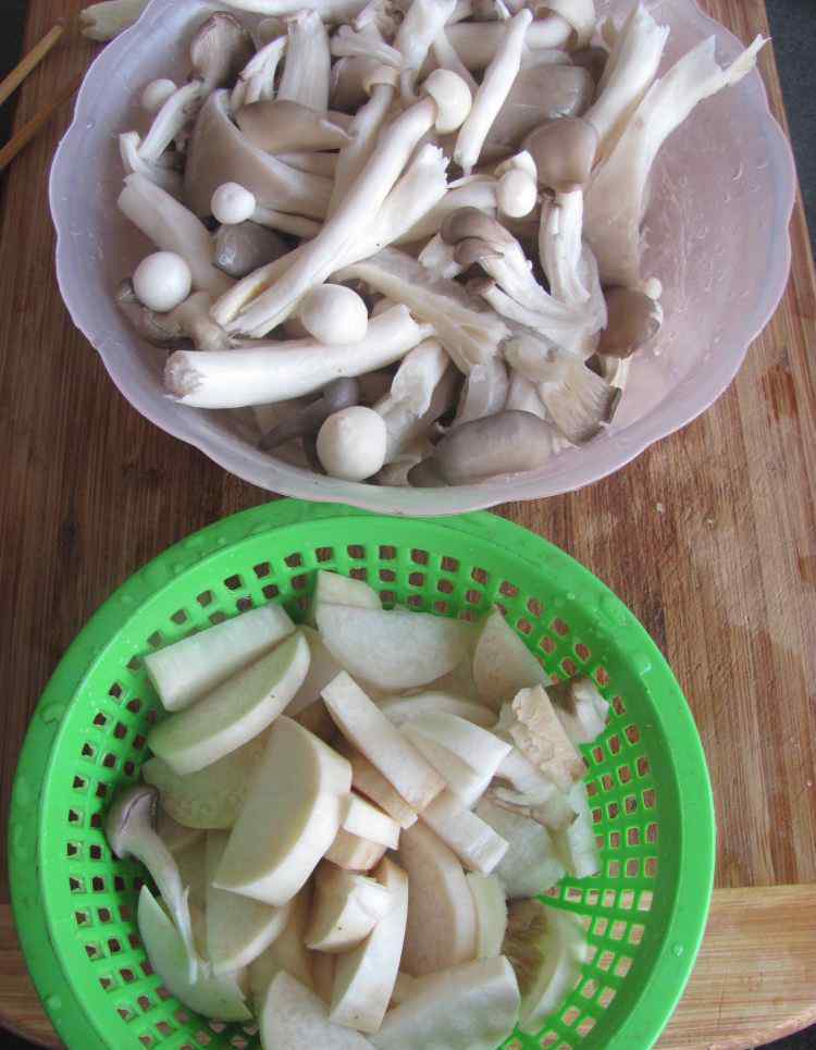 秀珍菇的做法 蚝油烩杂菌的详细做法 蚝油烩杂菌做法及配料